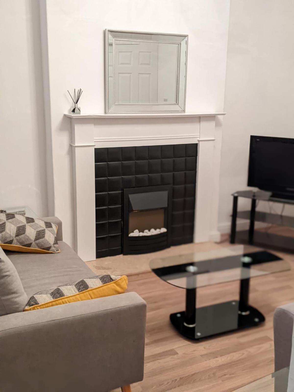 *feel At Home* 3bed 2bath House Cleethorpes *